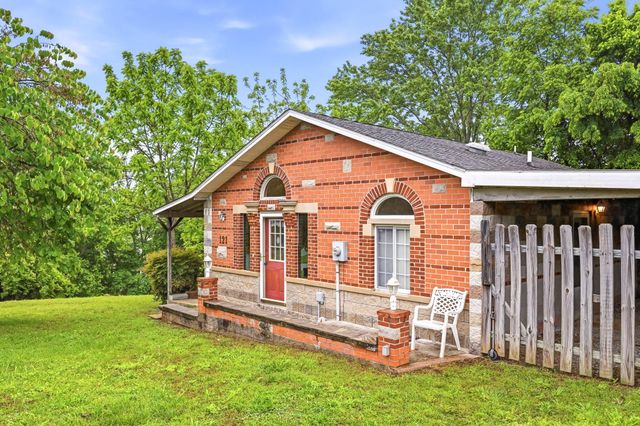 121 Cedar Street, Forsyth, MO 65653