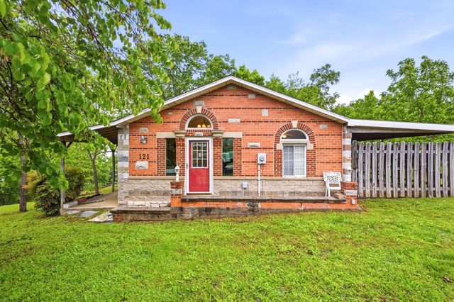 121 Cedar Street, Forsyth, MO 65653