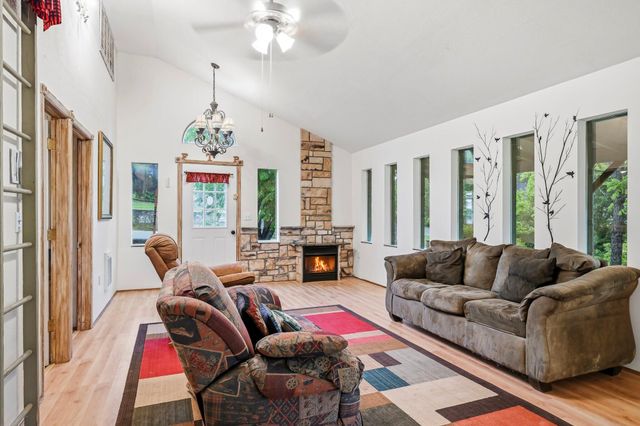 121 Cedar Street, Forsyth, MO 65653