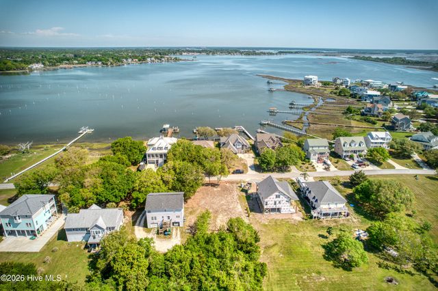 213 Shell Drive, Sneads Ferry, NC 28460