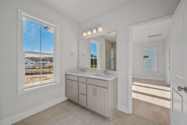 782 Blueway Avenue, Summerville, SC 29486