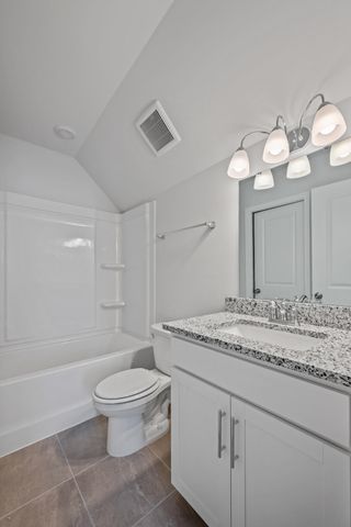 782 Blueway Avenue, Summerville, SC 29486