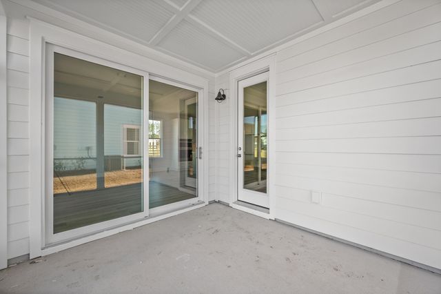 782 Blueway Avenue, Summerville, SC 29486