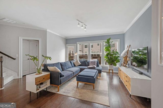 2020 Holtz Lane, Atlanta, GA 30318