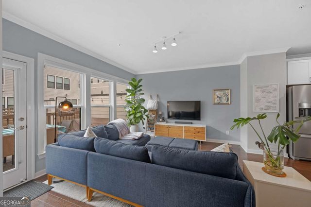 2020 Holtz Lane, Atlanta, GA 30318