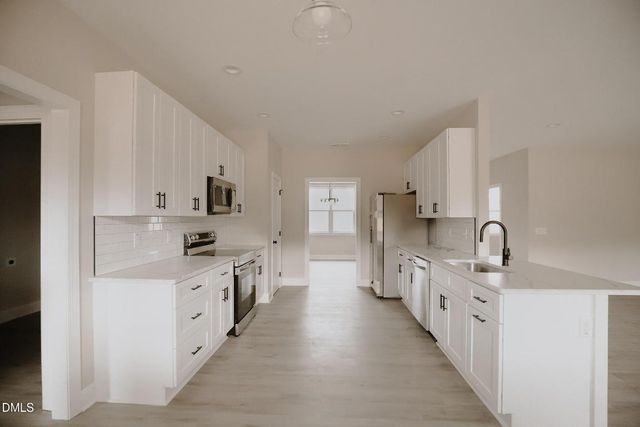 143 Knight Road, Broadway, NC 27505