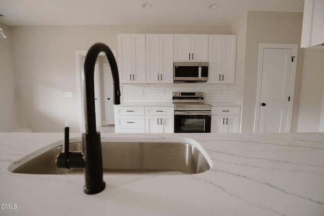 143 Knight Road, Broadway, NC 27505