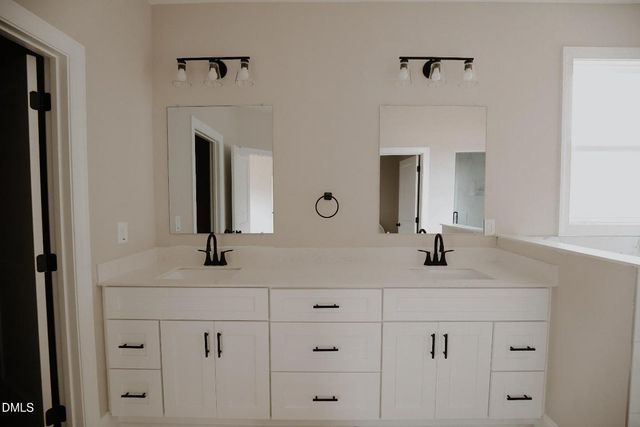 143 Knight Road, Broadway, NC 27505