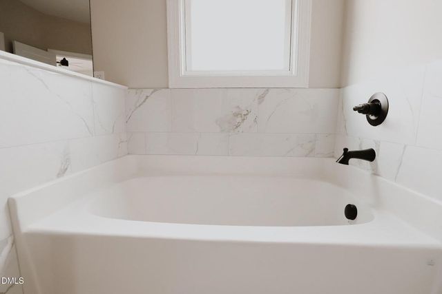 143 Knight Road, Broadway, NC 27505