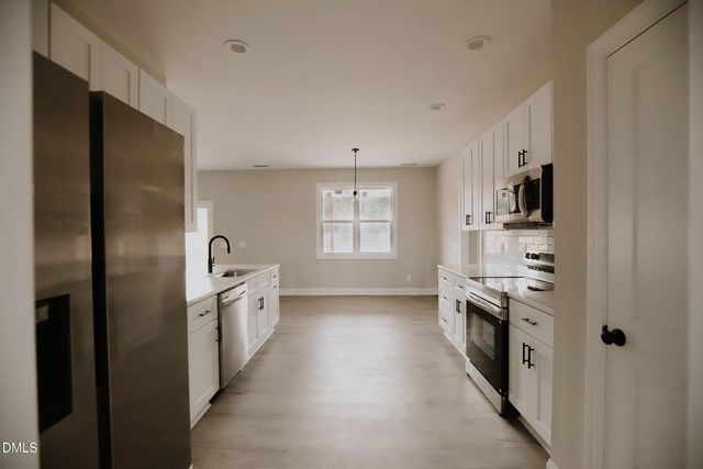 143 Knight Road, Broadway, NC 27505