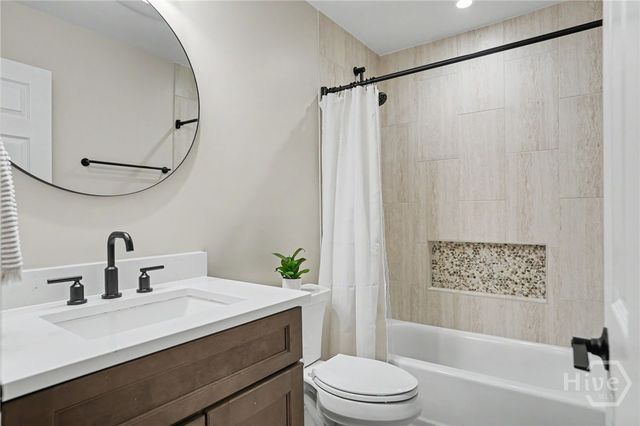 9 Windlass Court, Savannah, GA 31411