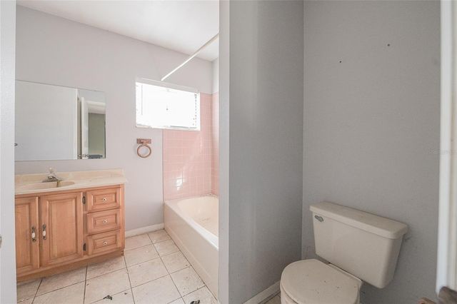 606 S WIGGINS ROAD, Plant City, FL 33566