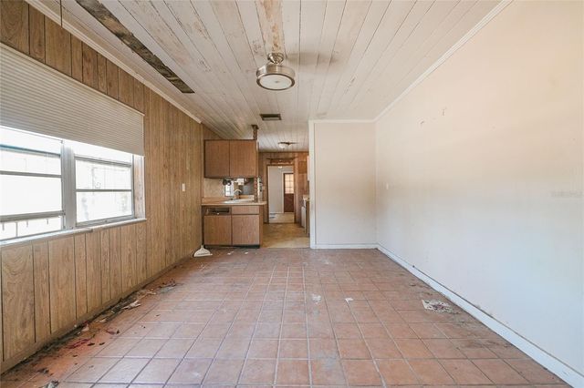 606 S WIGGINS ROAD, Plant City, FL 33566