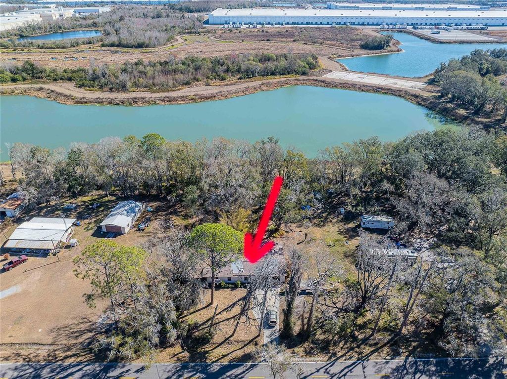 606 S WIGGINS ROAD, Plant City, FL 33566