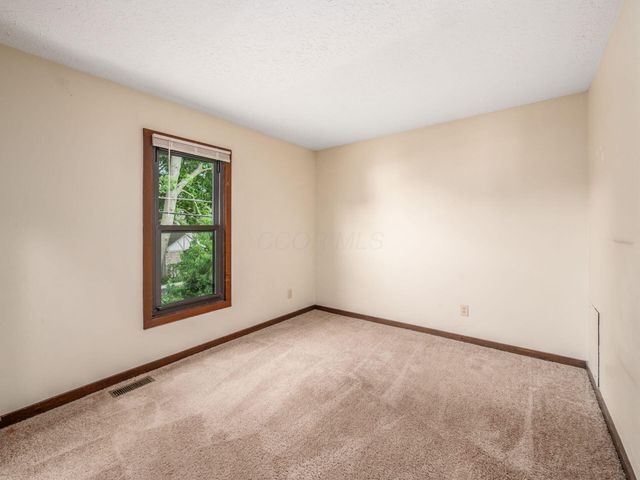 424 Edinburgh Road, Dublin, OH 43017