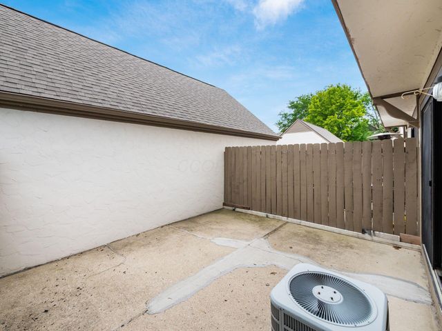 424 Edinburgh Road, Dublin, OH 43017