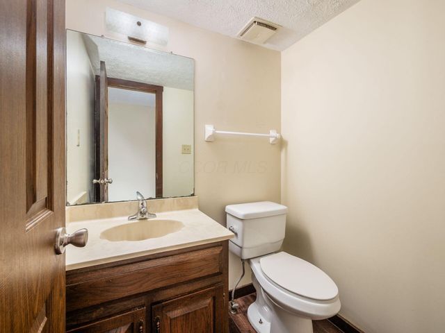 424 Edinburgh Road, Dublin, OH 43017