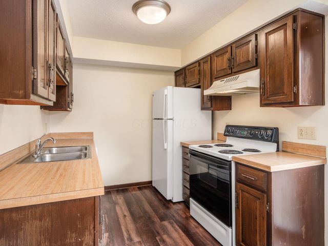424 Edinburgh Road, Dublin, OH 43017