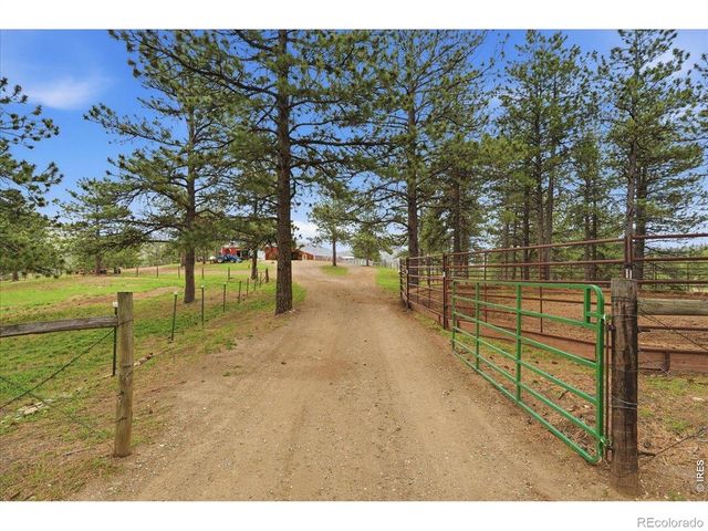 89 Aspen Leaf Lane, Bellvue, CO 80512