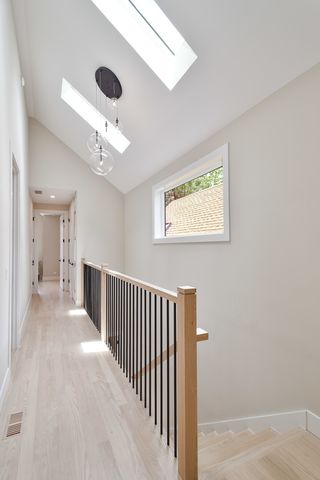 1719 W Foster Avenue, Chicago, IL 60640