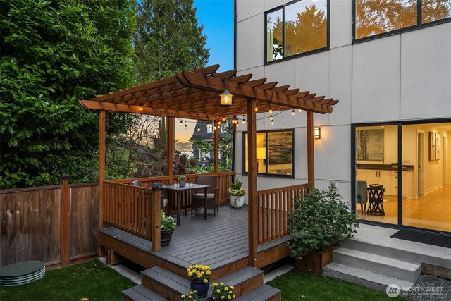 3800 E Jefferson Street, Seattle, WA 98122