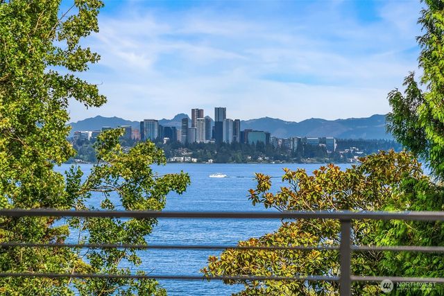 3800 E Jefferson Street, Seattle, WA 98122