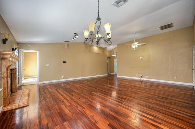 1311 Mcknight Way, Modesto, CA 95351
