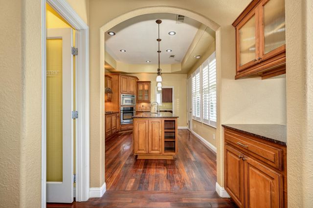 1311 Mcknight Way, Modesto, CA 95351