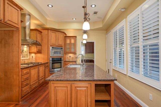 1311 Mcknight Way, Modesto, CA 95351