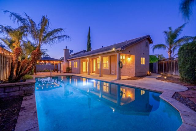 1311 Mcknight Way, Modesto, CA 95351