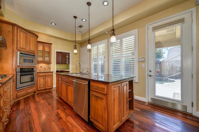 1311 Mcknight Way, Modesto, CA 95351