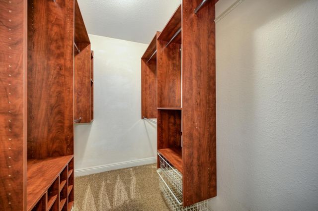 1311 Mcknight Way, Modesto, CA 95351