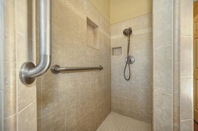 1311 Mcknight Way, Modesto, CA 95351