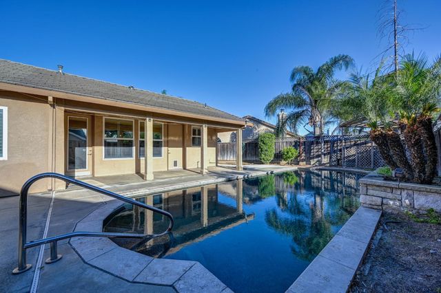 1311 Mcknight Way, Modesto, CA 95351
