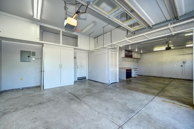 1311 Mcknight Way, Modesto, CA 95351