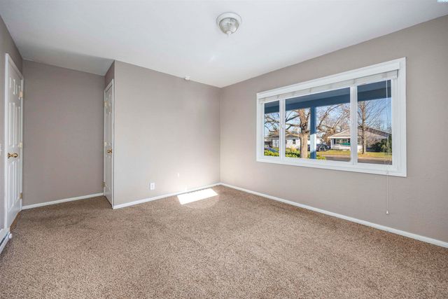 1105 Sanford Ave, Richland, WA 99354