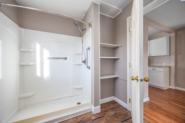 1105 Sanford Ave, Richland, WA 99354