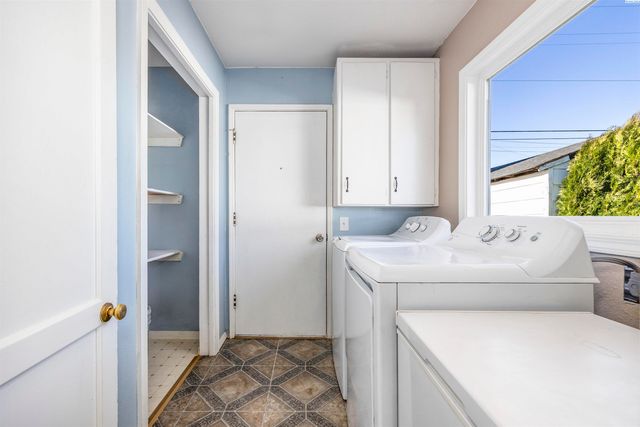 1105 Sanford Ave, Richland, WA 99354