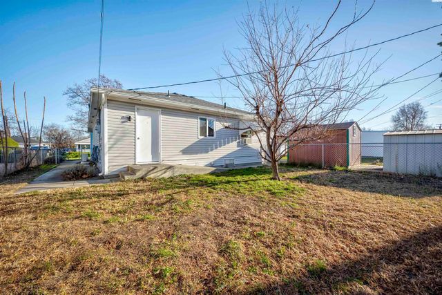 1105 Sanford Ave, Richland, WA 99354