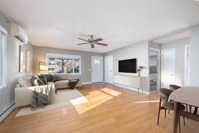 1105 Sanford Ave, Richland, WA 99354