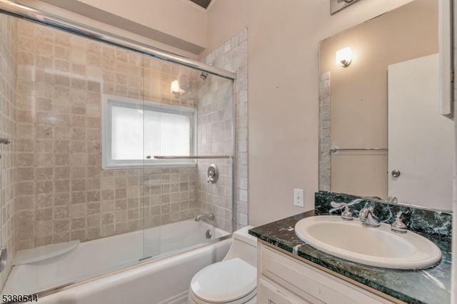 21 Maxwell Ct, Morristown Town, NJ 07960