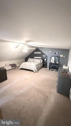 304 NEWPORT RD, Bristol, PA 19007