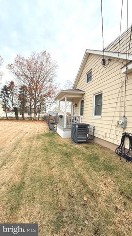 304 NEWPORT RD, Bristol, PA 19007