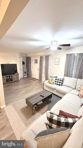 304 NEWPORT RD, Bristol, PA 19007