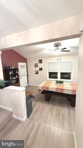 304 NEWPORT RD, Bristol, PA 19007