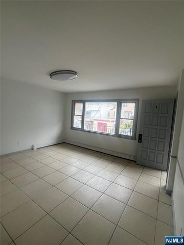 7015 Grand Avenue 1, North Bergen, NJ 07047