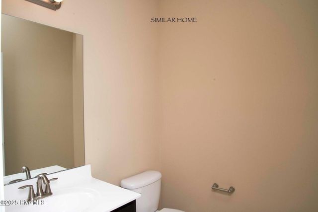 931 Farmyard Garden Drive, Jacksonville, NC 28546