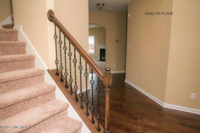 931 Farmyard Garden Drive, Jacksonville, NC 28546