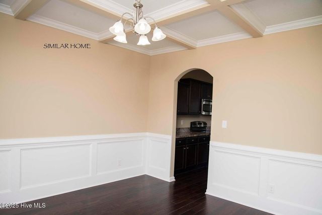 931 Farmyard Garden Drive, Jacksonville, NC 28546