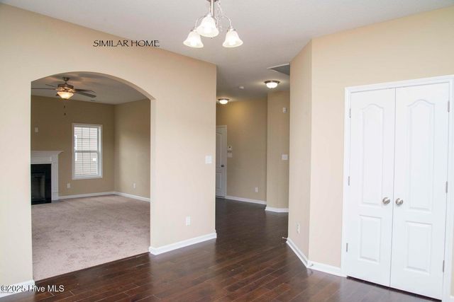 931 Farmyard Garden Drive, Jacksonville, NC 28546